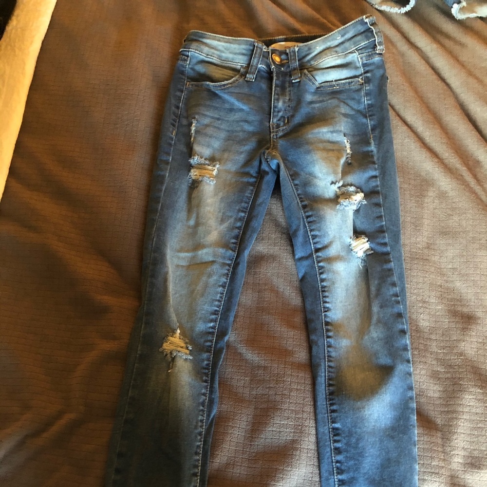 SO ultimate begging low rise distressed